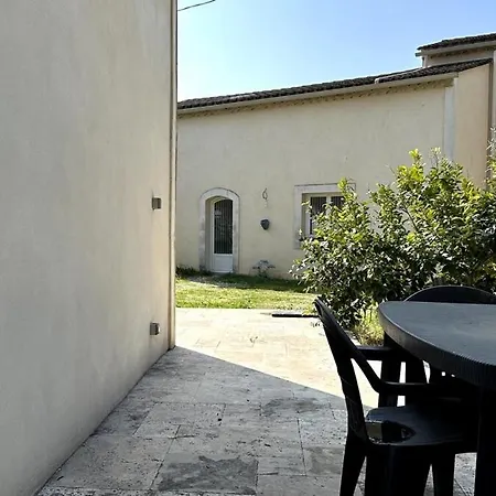 Maison 4 Pers - Jardin Et Calme * Арль