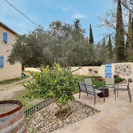 Дом отдыха Maison 4 Pers - Jardin Et Calme Арль